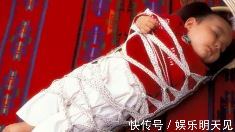 老辈人|老辈人流传下来的“育儿神器”,却被父母所嫌弃,善用宝宝睡得香