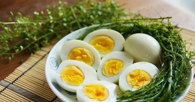 制品|年纪越大，膝盖越不行，与其大把吃钙片，不如多吃3物，好吃不贵