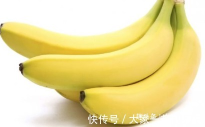 癌细胞|吃香蕉的时候不要和此物一起吃,癌细胞最喜欢,现在知道还不晚