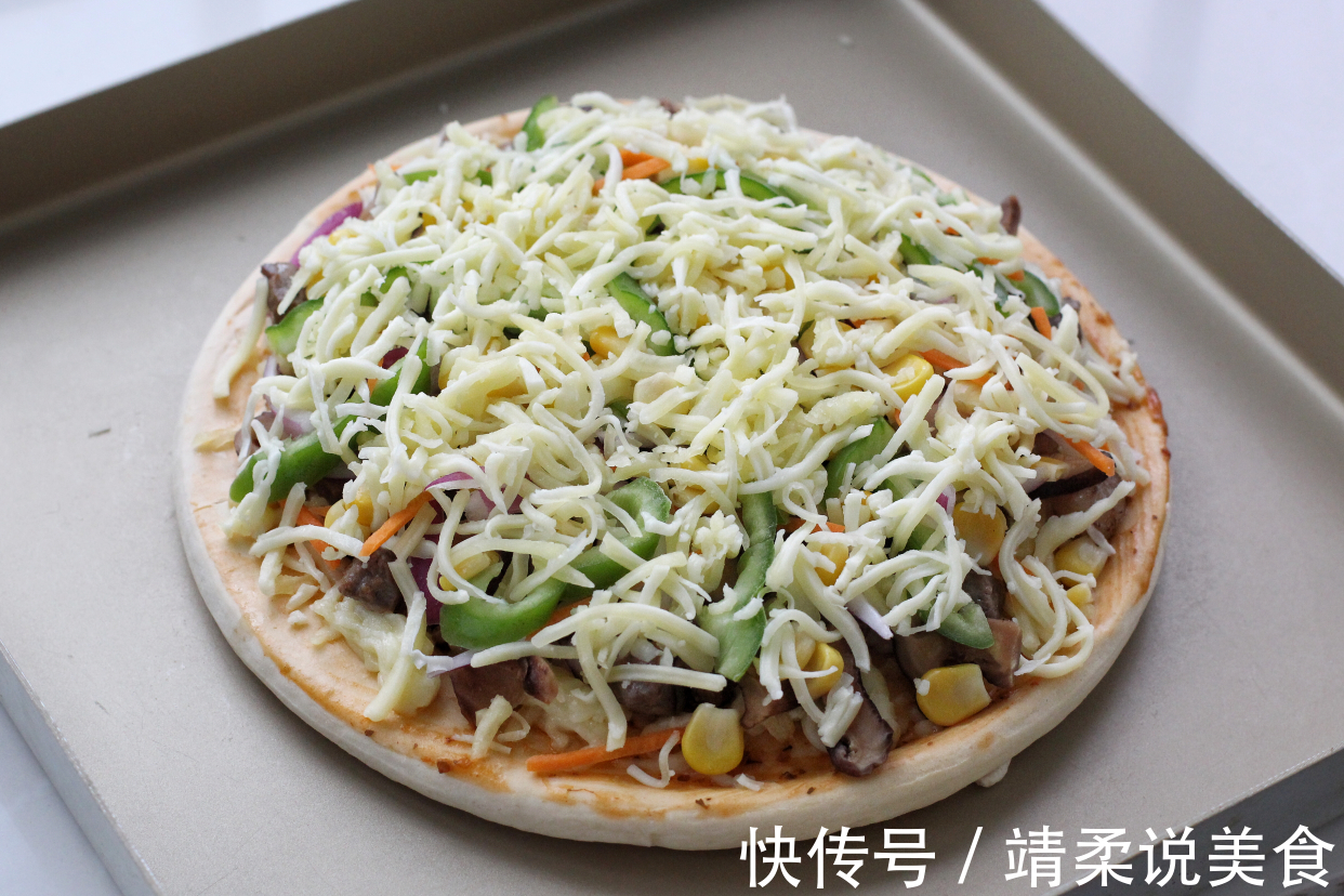 自制美味诱人的大披萨,瀑布拉丝老过瘾了,比必胜客里的还好吃!