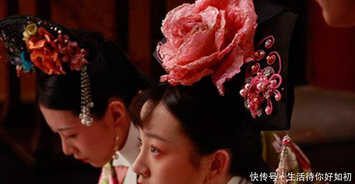 进一步|慈禧如何起床需要宫女这样叫，慈禧如何用膳打几个人才吃！