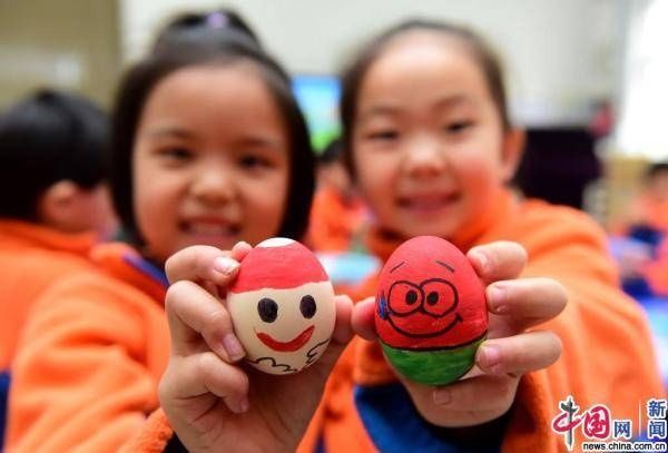 庄新乐市直幼儿园两|小朋友变废为宝 迎接世界勤俭日