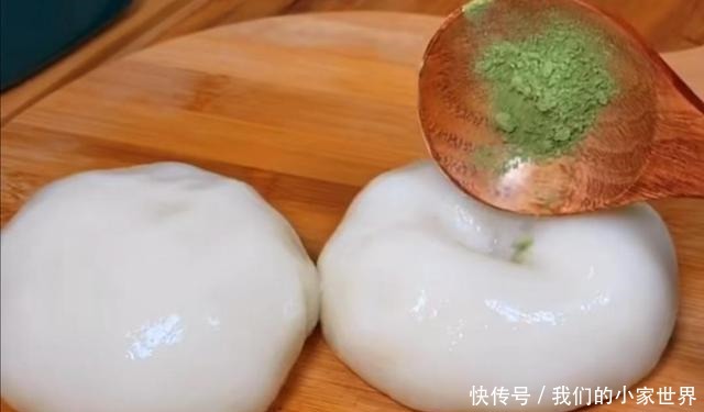 天热没胃口,糯米凉糕做起来,两种口味,软糯香甜好吃不腻