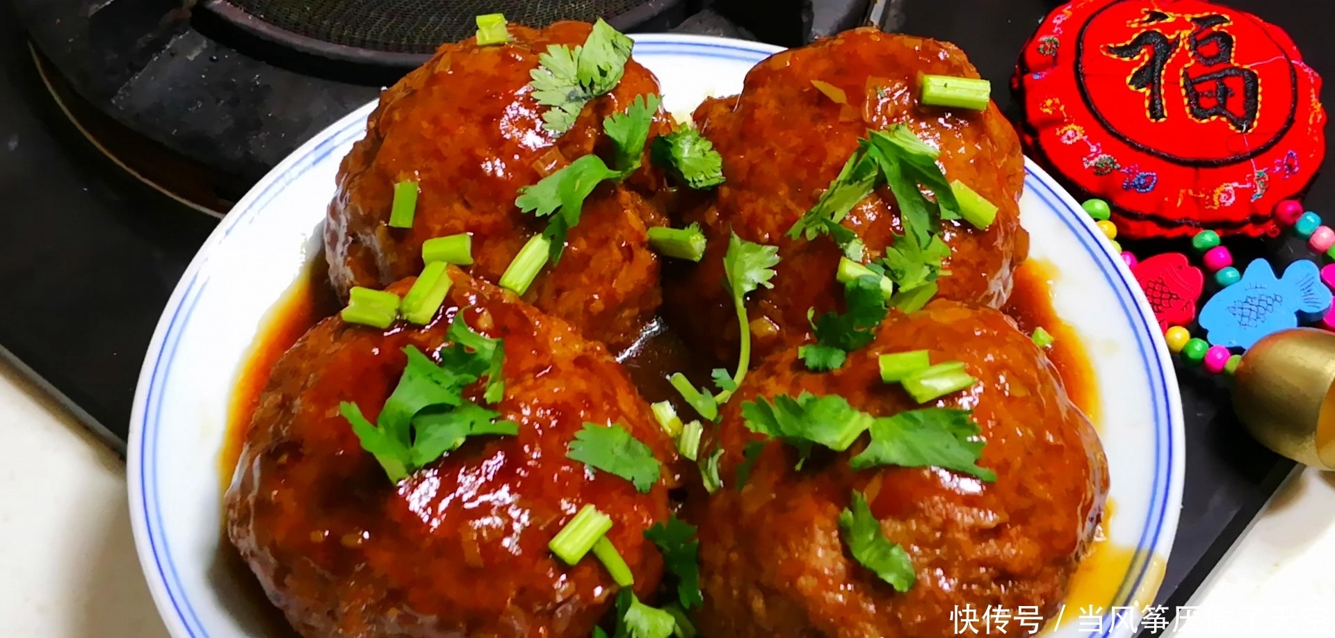 一家三口的极简年夜饭,火了朋友圈,网友:精致生活拒绝浪费!