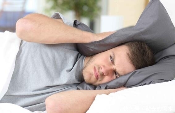 穴位|失眠睡不着,身上有个“睡眠开关”每天睡前按一按