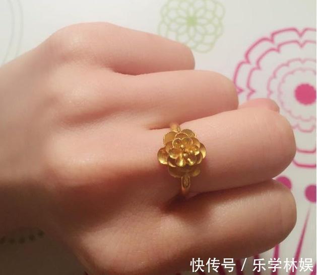 戒指 黄金戒指,戴左手好还是右手好多亏行家点醒,才知我一直做错
