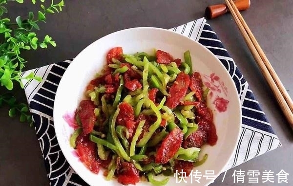 大厨老爸这样做腊肠,又香又入味,比猪肉好吃多了,两天不吃准馋
