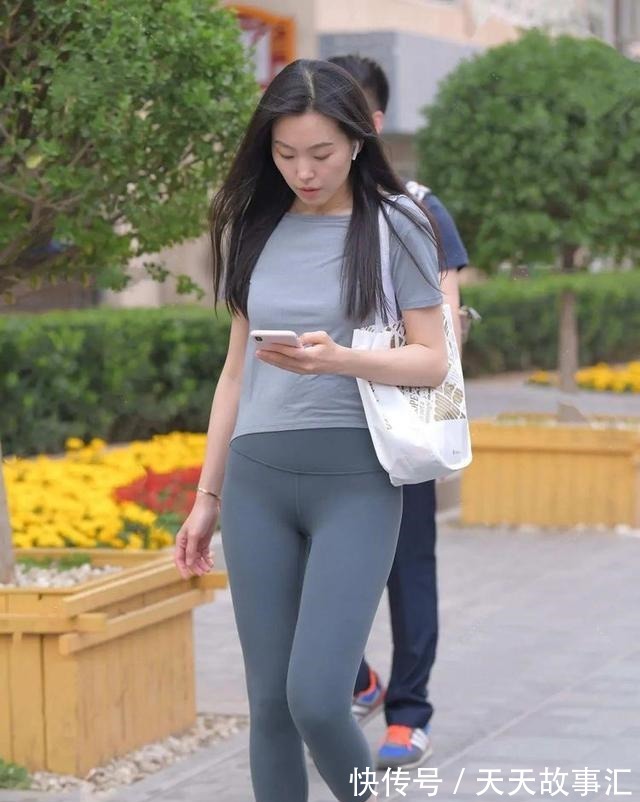 紧身衣 瑜伽裤展现出自己独特的优势,让大家眼前一亮!