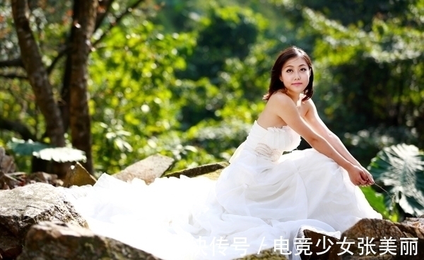 一叶知秋&一叶知秋寒色起,飞红舞罢引风凉;七律六首,秋情寄梦意悠悠