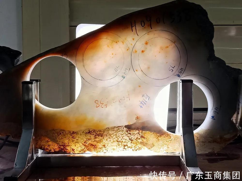 手镯|翡翠每个阶段叫什么?长什么样子?都在这里了!