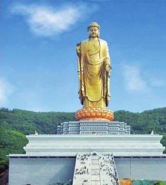 游客|花12亿造的世界第一大佛,如今人去楼空,游客没人想去第二次