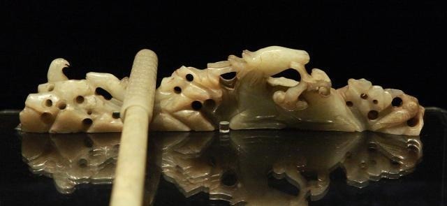 价值连城|7岁女童墓葬中出土的一对价值连城的成化斗彩葡萄纹杯!