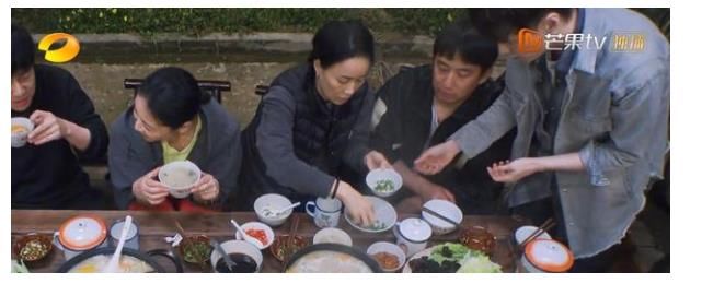 黄磊|《向往的生活》张艺兴火力全开，深情演唱征服，成功俘获那英芳心