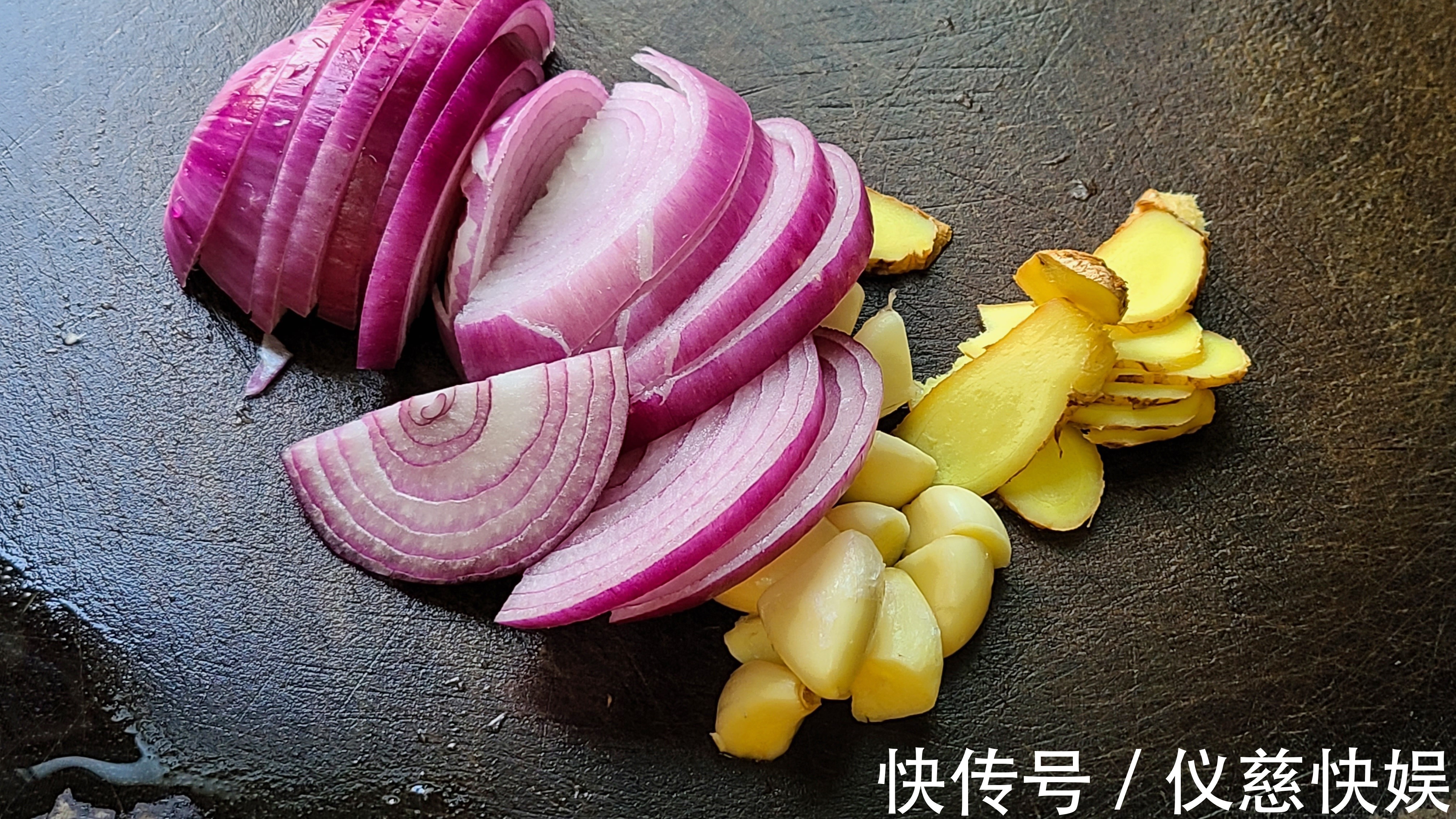 家常菜|天气冷了，就喜欢吃家常菜，简单美味，越吃越想吃