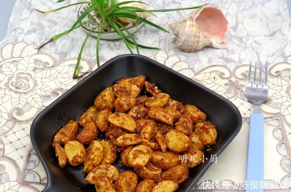 大蒜放久了怕长芽教你一招,即使放半年,都像刚买的,快收藏!