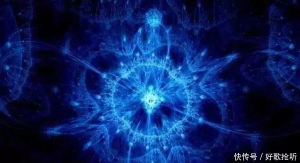 水分子 水真的不可压缩?如果将水一直压缩会发生什么?