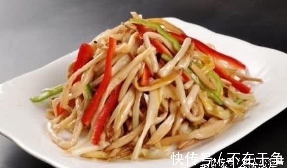 皮肤瘙痒|多让孩子吃此菜,眼睛不近视,夜里越睡越香,快去告诉家人