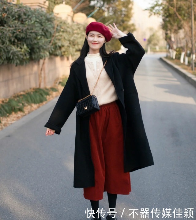 讲真,肩宽背厚的女人,不要这么穿大衣!分分钟显胖十斤(不止)
