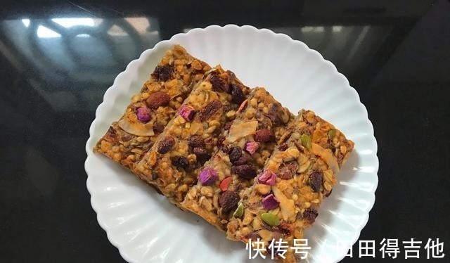 奇亚籽|入秋后多吃粗粮，做成早餐饼，低脂低热量，营养饱腹不怕胖！