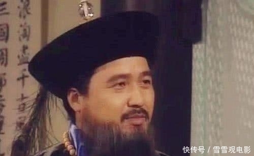 违令|将军上厕所发现一只小狗,马上对属下说赶紧撤退,违令者斩