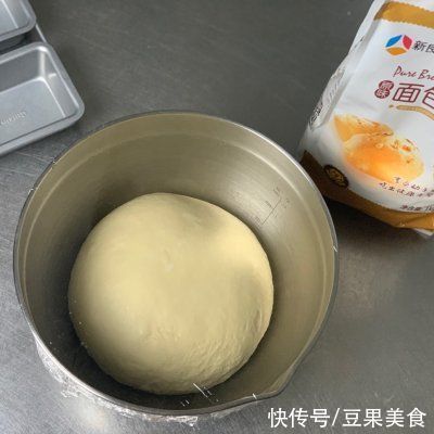 告诉你3个诀窍,在家也能做出豆沙面包卷卷