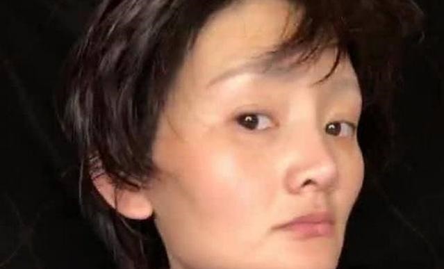 客官|姑娘嫌自己像马云,没钱整容努力学习化妆,男人看后移不开眼