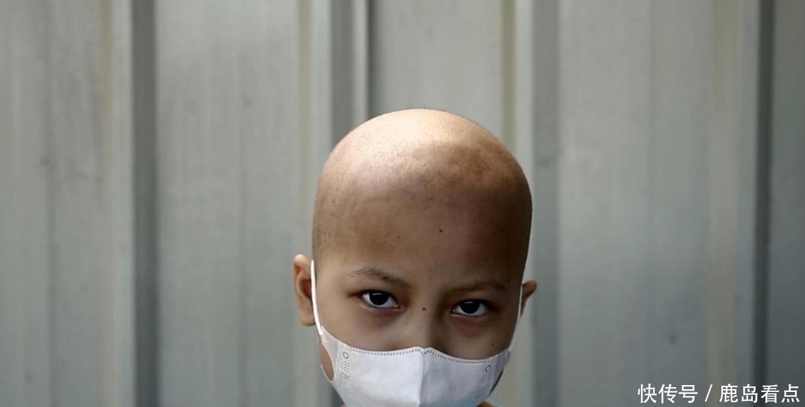 手术|5岁儿子患上白血病,母亲捐骨髓后微笑离世,儿子一句话父亲泪崩