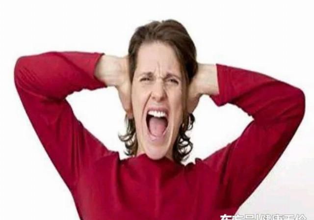 腳在地上走|造成體內濕氣加劇的4個緣故,身體濕氣重的4個病癥,期望你一個沒有