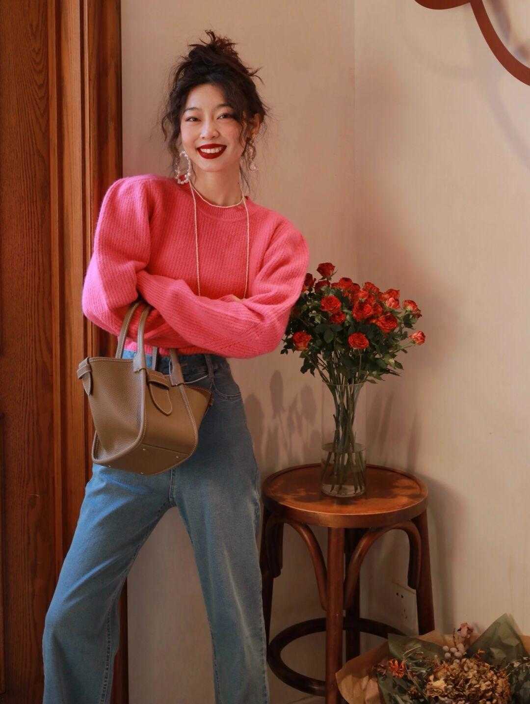 针织 温柔浪漫的小清新穿搭示范,这几套简约又日常,照着穿准没错