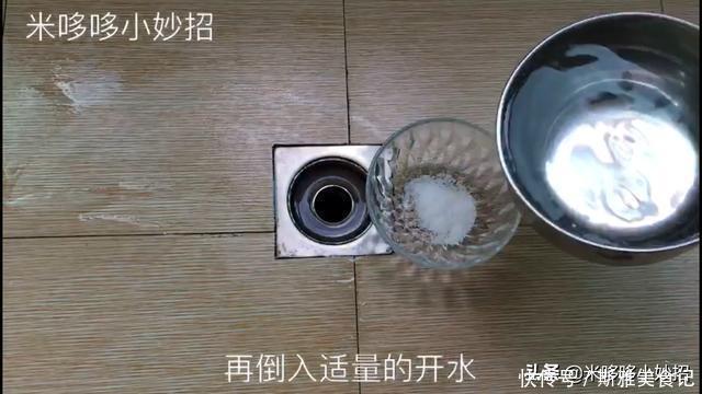 搅拌均匀|厕所里一定要放一把食盐,一年省下好几百,快提醒家人还不迟