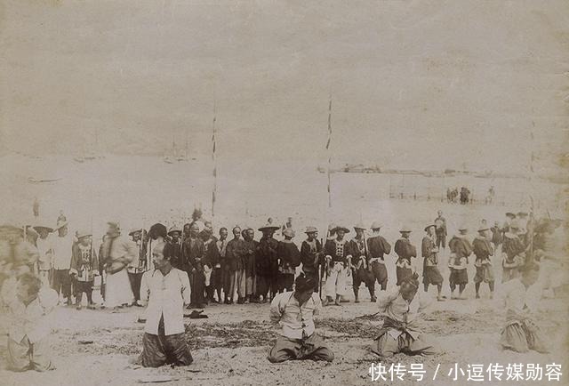 照片中|直击清末民初的中国海盗：船上有枪炮火力强大，图二是海盗女首领