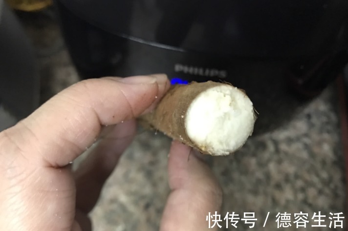 山药|山药别再煲汤了,做成一道药补的小零食也很赞,全家都爱