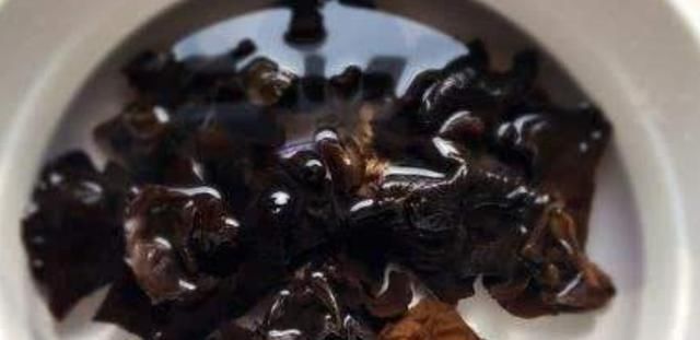 这个菜被叫“烂肝王”,还有人把它当宝,泪劝