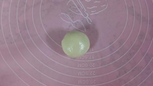 香甜酥脆的玫瑰花饼，吃一口唇齿留香，学会在家中就能制作