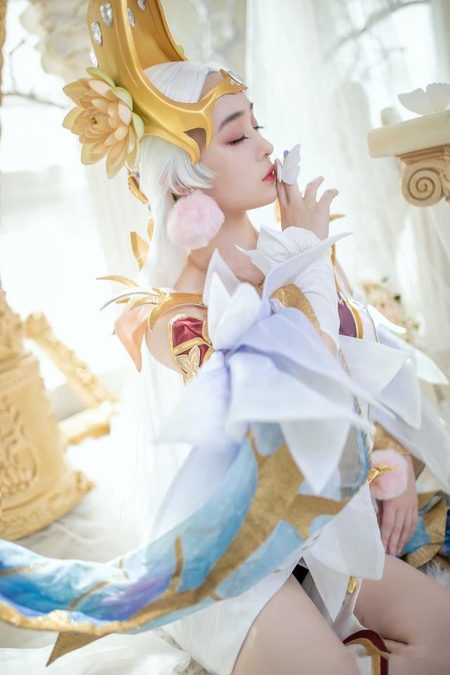 妹子|三位国人妹子COS人气手游《王者荣耀》角色貂蝉！画面十分唯美