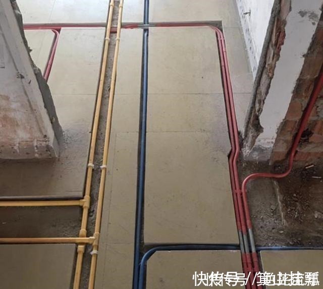 零线|水电装修“走地”还是“走顶”30年老工长直言,选错等于毁了房!