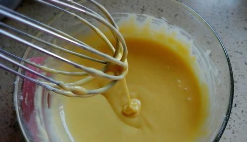 最近很红的舒芙蕾松饼,在家也能轻松搞定,做法很简单