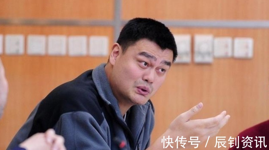 中国篮协|向中国篮协申诉,郭艾伦终究走上周琦的老路,姚明犯难了!