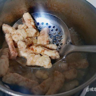  里脊肉|老妈做的糖醋里脊，怎么吃都不腻！