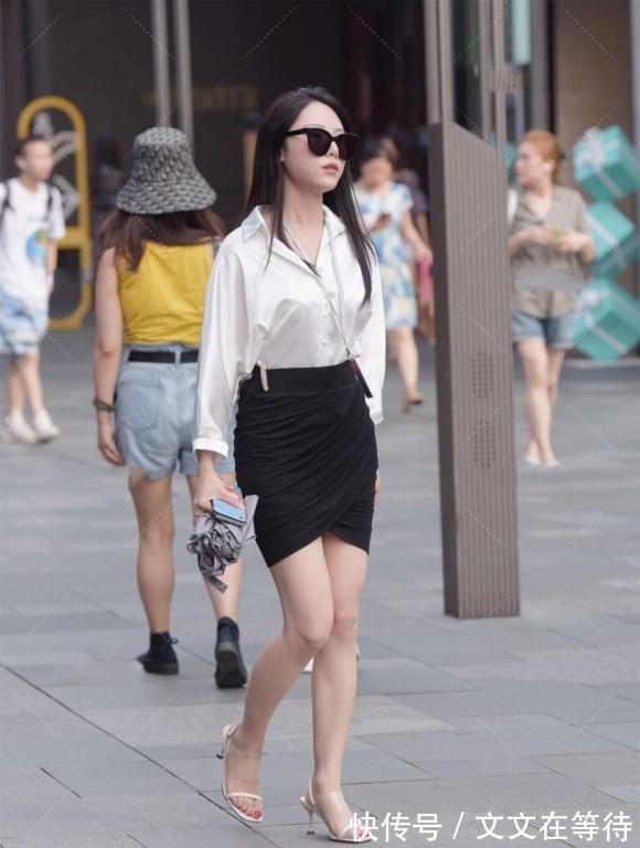 高跟鞋|简约的款穿出女神的气韵，白衬衫搭配黑色包臀裙，清爽美丽有气质