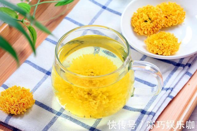 血脂過高|牛奶會加重高血脂？醫生：若想降脂，吃2物，喝3水，血管或變干凈