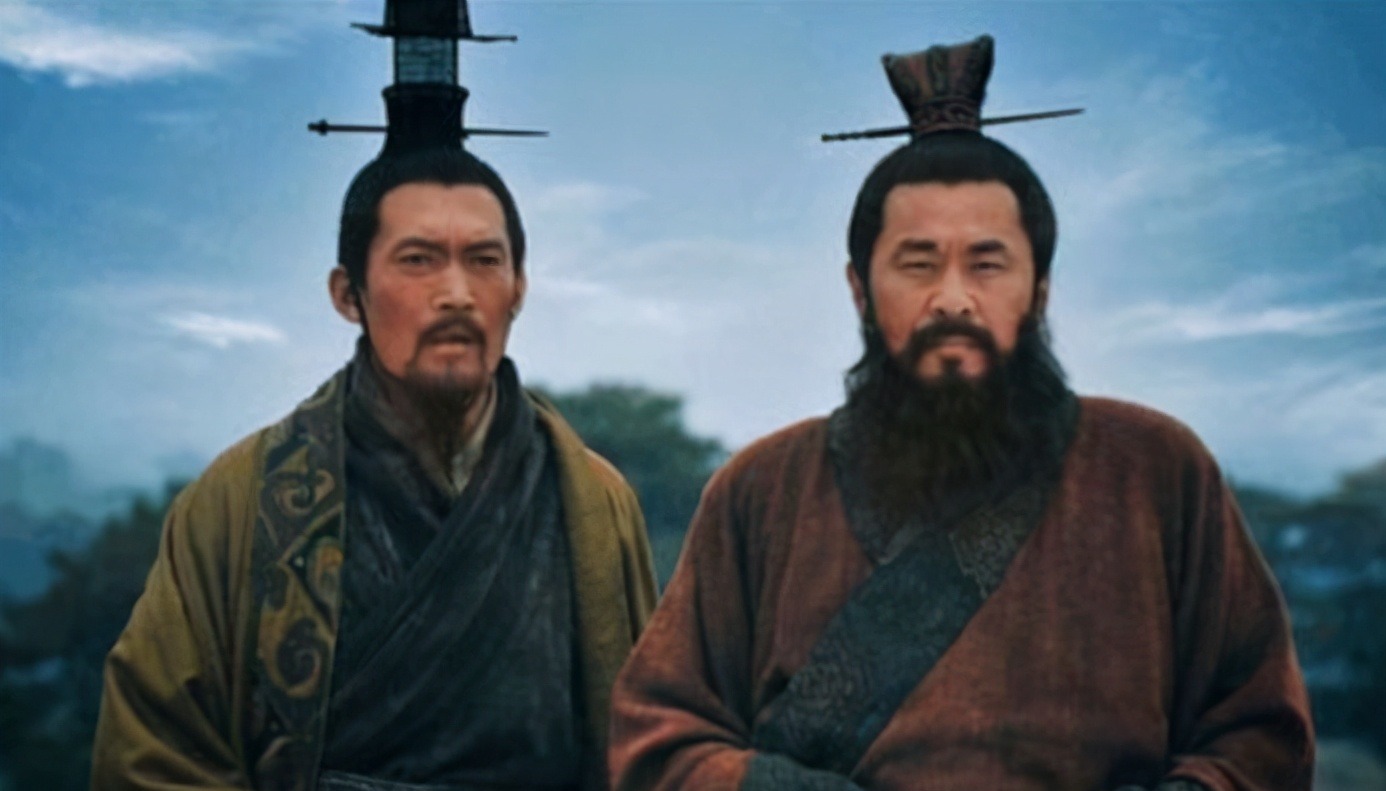 千兵马|再读《三国演义》第四十九回(下)三江口周瑜纵火