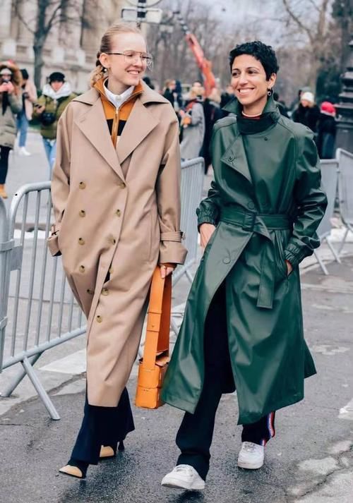 不管穿大衣还是风衣，都别配靴子了，今年这5双鞋更时髦百搭