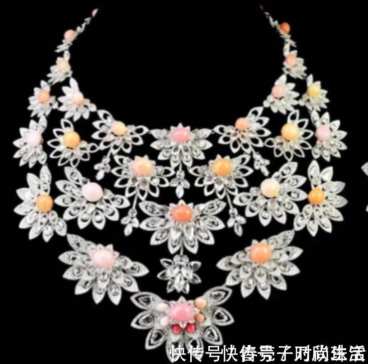 女人&她是海洋中最瑰丽的珠宝,她点亮了女人雅致与高贵的光芒