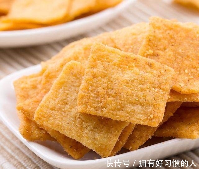 锅巴|据说吃过这些零食的人现在都老了,吃过三种以上的举手