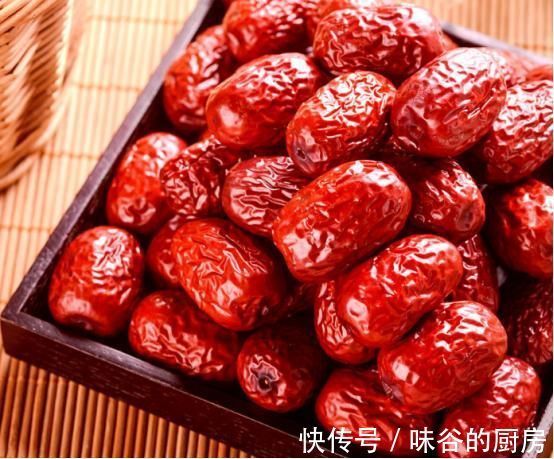 炒制|冬补三九,别老吃大鱼大肉,这3种碱性食物可常吃,御寒过好冬