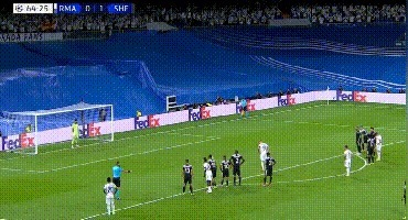 主场|2-1!2-0!欧冠黑马绝杀6分小组第一,皇马耻辱:射门31-4却爆冷