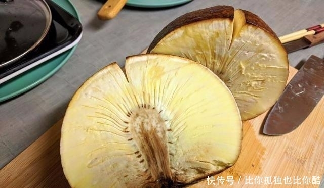 水果|这种水果出现在热带地区的主食,院子种一棵,肚子饿了就可以吃