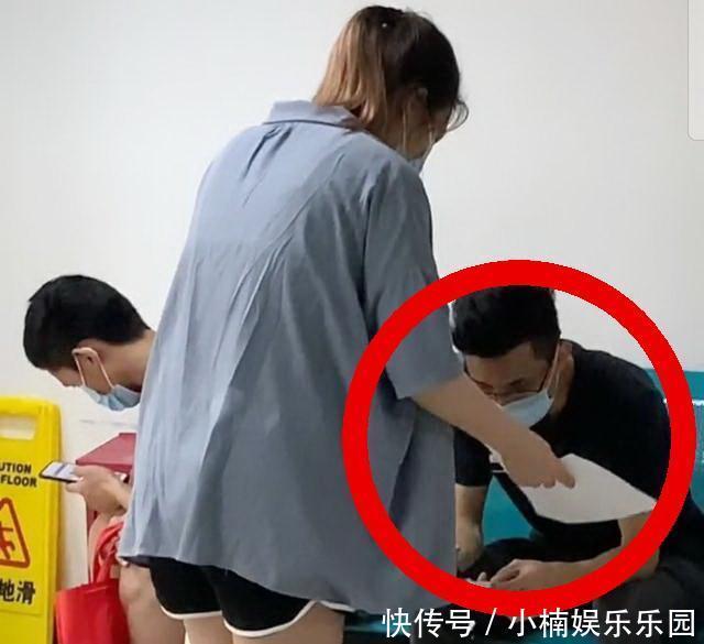 孕妇挺着大肚子排队产检,丈夫却坐着,组图让你看清嫁的是人是鬼