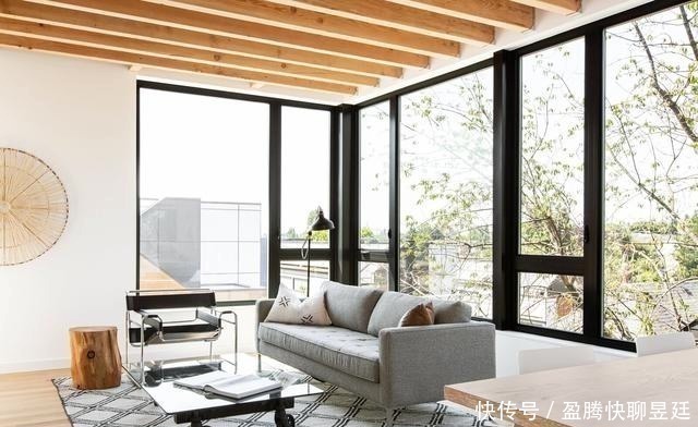 住宅|这套住宅简直颠覆传统,卧室在客厅楼下,院子却在楼顶